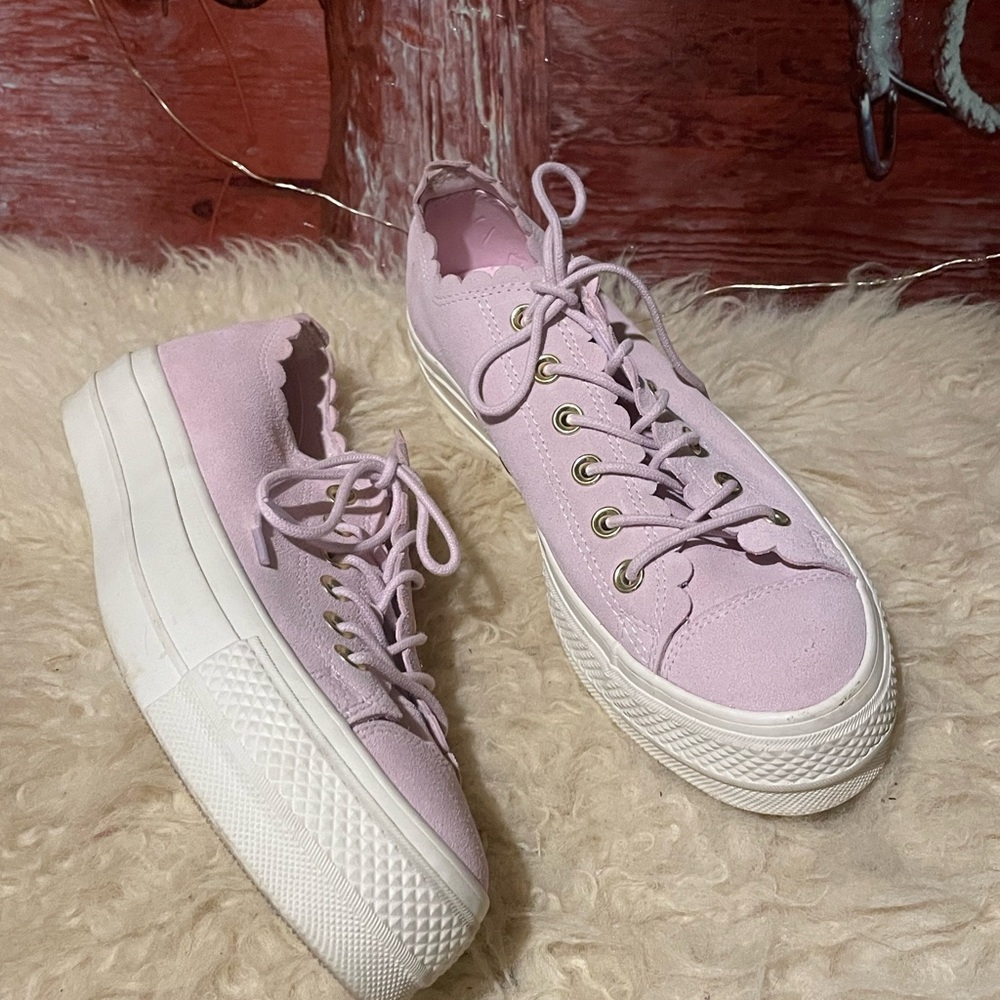 Converse suede platform sneakers